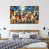 Wheaten Terrier Halloween Spooky Leinwanddruck (Insitu (Schlafzimmer))