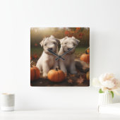 Wheaten Terrier Welpe Autumn Delight Pumpkin Quadratische Wanduhr (Zuhause)