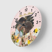 Where Love Blooms | Personalized Spring Romance  Runde Wanduhr (Winkel)