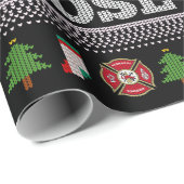 WHERE MY HOSE FIREFIGHTER Ugly Christmas Sweater Geschenkpapier (Rolleneckpunkt)