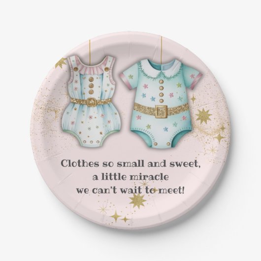 Whimsical Baby Clothes Gender Neutral Baby Dusche Pappteller (Vorderseite)