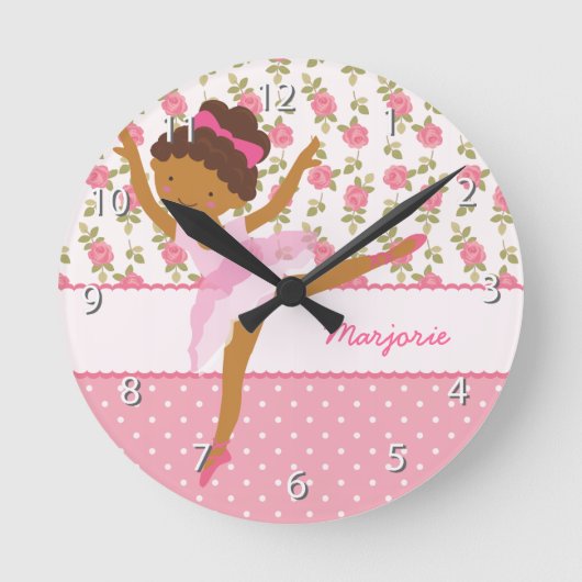 Whimsical Ballerina Girly Floral Pink Personalized Runde Wanduhr (Vorderseite)