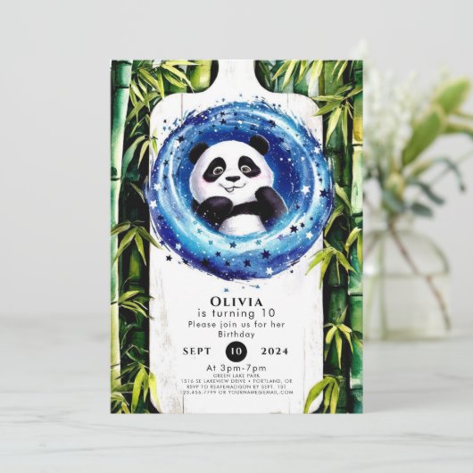 Whimsical Bamboo Panda Geburtstag Einladung (Stehend Vorderseite)