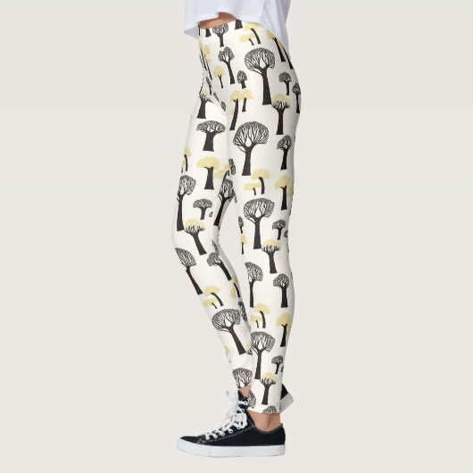 Whimsical Baobab Tree Muster Leggings (Links)