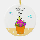Whimsical Bee Blume Pot Baby's First Christmas Keramik Ornament (Vorne)