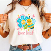 Whimsical Bee Leaf Buntstift Kunst Glückliches Umw T-Shirt