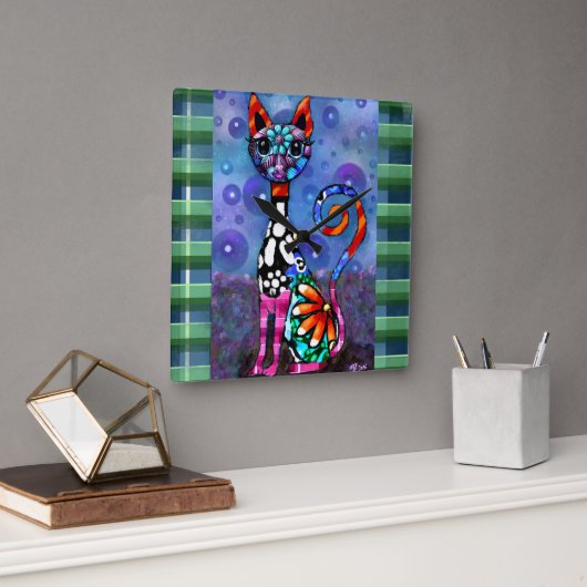 Whimsical Big-Eyed Funky Abstract Kitty Cat Quadratische Wanduhr (Büro)