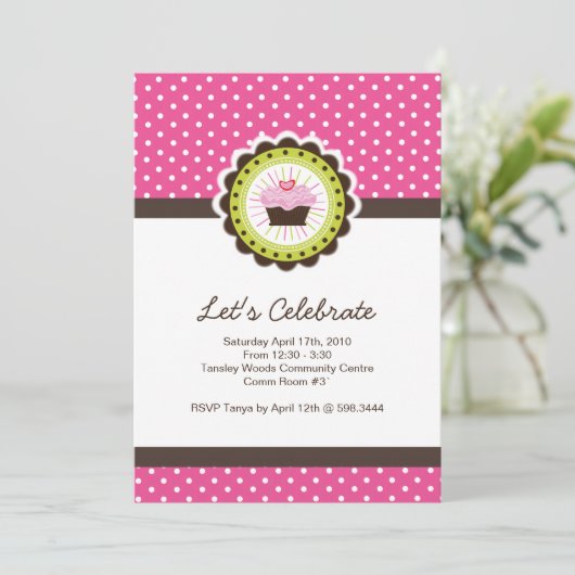 Whimsical Birthday Party Einladung (Stehend Vorderseite)