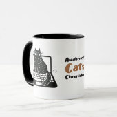 Whimsical Black Cat sitzend auf Laptop Tasse (Vorderseite Links)