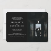 Whimsical Black Typografy Foto Wedding Einladung (Rückseite)