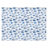 Whimsical Blau und Weiß Winterbaum und Schneeflock Tischdecke (Vorderseite (Horizontal))