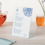 Whimsical Blue Blüh Wedding Menu Sockelschild (In SItu)