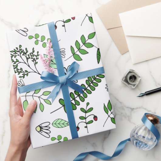 Whimsical Blue Flowers and Forest Blätter Geschenkpapier (Schenken)