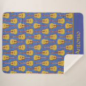 Whimsical Blue Guitar Music Enthusiast Design Sherpadecke (Vorderseite (Horizontal))