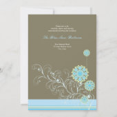Whimsical Blue Snow Blume Wirbel Winter Hochzeit Einladung (Rückseite)