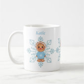 Whimsical Blue Snowflake und Winter Gingerbrot Kaffeetasse (Links)