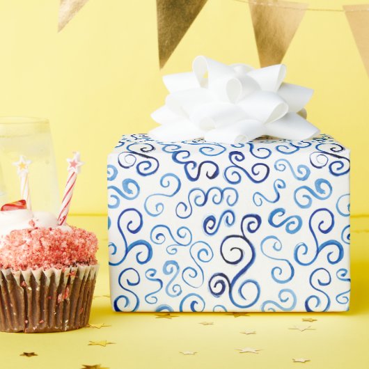 Whimsical Blue Watercolor Abstrakt Curves Geschenkpapier (Geburtstagsparty)