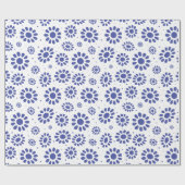 Whimsical Blue White Abstrakt Daisy Muster Geschenkpapier (Flach)