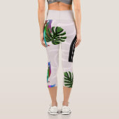 Whimsical Boho Owl & Tropical Monstera Leaf Capri Leggings (Rückseite)