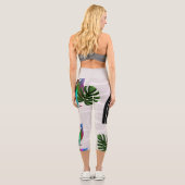 Whimsical Boho Owl & Tropical Monstera Leaf Capri Leggings (Rückseite)