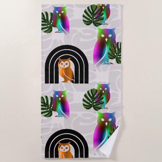 Whimsical Boho Owl & Tropical Monstera Leaf Strandtuch (Vorderseite)