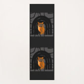 Whimsical Boho Owl & Tropical Monstera Leaf Yogamatte (Vorderseite)