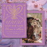Whimsical Boho Rahmen SAVE THE DATE CUSTOM FOTO<br><div class="desc">Handgezeichnet Karte für Spaß Save the Date! Handgemachte Kunst für Sie! Perfektes Design für Brautparty, Junggeselinnen-Abschied, Verlobungsfeier, Save the Date oder Geburtstag. Vollständig anpassbar! Klicken Sie auf "Personalisieren" oben, um den Text zu bearbeiten und Ihr eigenes 4x6-Foto hinzuzufügen. Klicken Sie auf "Bearbeiten mit dem Designwerkzeug", um die Schriftart, Farben und...</div>