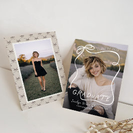 Whimsical Bow Frame Overlay Graduation Einladung
