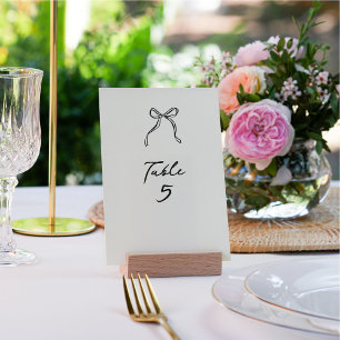 Whimsical Bow, handgezeichnete Hochzeit Tischnummer