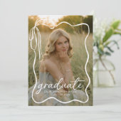 Whimsical Bow Photo Graduation Party Invitation Einladung (Stehend Vorderseite)