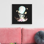 Whimsical Bunny Riding in a Hot Air Balloon Leinwanddruck (Insitu (Wohnzimmer))