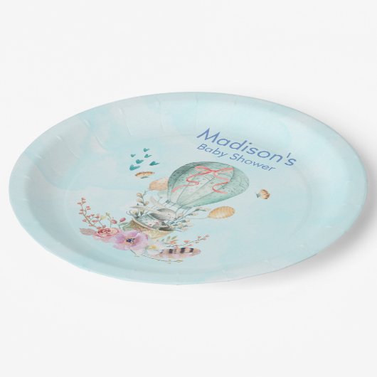 Whimsical Bunny Riding in einem Balloon Baby Dusch Pappteller (Schrägansicht)