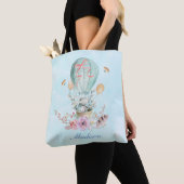 Whimsical Bunny Riding in einem Heißluftballon Cus Tasche (Von Nahem)