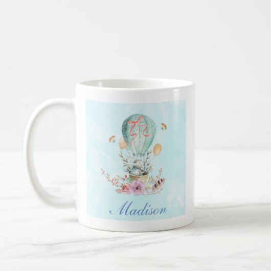 Whimsical Bunny Riding in einem Heißluftballon Kaffeetasse (Links)