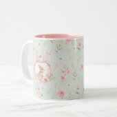 Whimsical Bunny Teapot Floral Spring  Zweifarbige Tasse (Vorderseite Links)