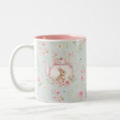 Whimsical Bunny Teapot Floral Spring  Zweifarbige Tasse (Links)