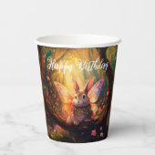 Whimsical Bunny verzaubert Wald glücklich Geburtst Pappbecher (Rückseite)