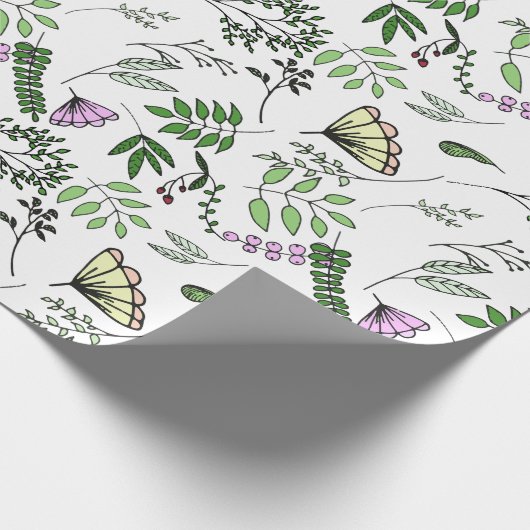 Whimsical Butterfly and Forest Blätter Geschenkpapier (Ecke)