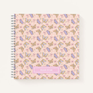 Whimsical Butterfly Girl Personalisiert Notizblock