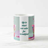 Whimsical Cake for Breakfast Tasse (Mittel)