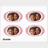  Whimsical Candy Cane Stripe Holiday Photo Ovaler Aufkleber (Blatt)