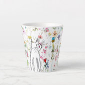 Whimsical Cat and Bee Latte Tasse (Vorderseite)