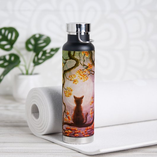 Whimsical Cat in Tree Vollmond Malerei Kunst Trinkflasche (Yoga)