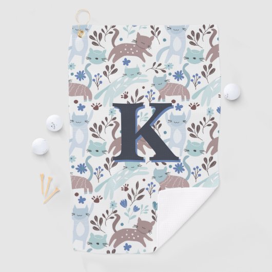 Whimsical Cat Pattern, Blaugraues Monogramm Golfhandtuch (Insitu)