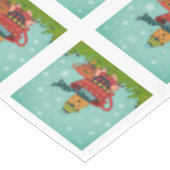 Whimsical Cat Sitzen in einem Teacup Weihnachten Tischdecke (Schrägansicht)