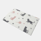 Whimsical Cat und Garn-Silhouette-Muster Fußmatte (Schrägansicht)