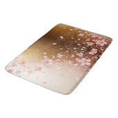 Whimsical Cherry Blossom Blizzard auf Golden Badematte (Schrägansicht)