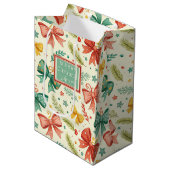 Whimsical Christmas Pattern Mittlere Geschenktüte (Vorderseite Schrägansicht)