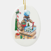 Whimsical Christmas Wildlife Koch Oval Ornament (Hinten)