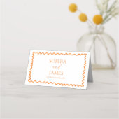 Whimsical Citrus Orange Wavy Border Wedding Platzkarte (Rückseite)